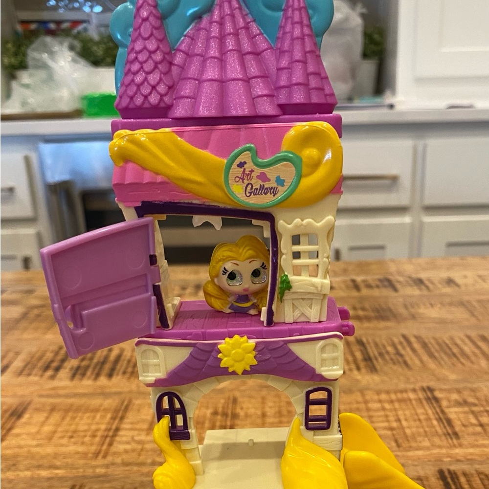 Tangled Doorable